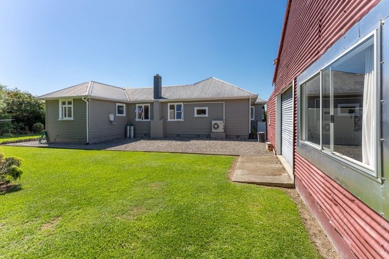 Photo of property in 83 Hoggs Road, Kuku, Levin, 5570