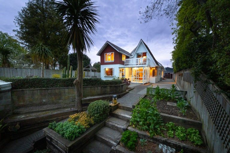 Photo of property in 4 Seaton Court, Hokowhitu, Palmerston North, 4410