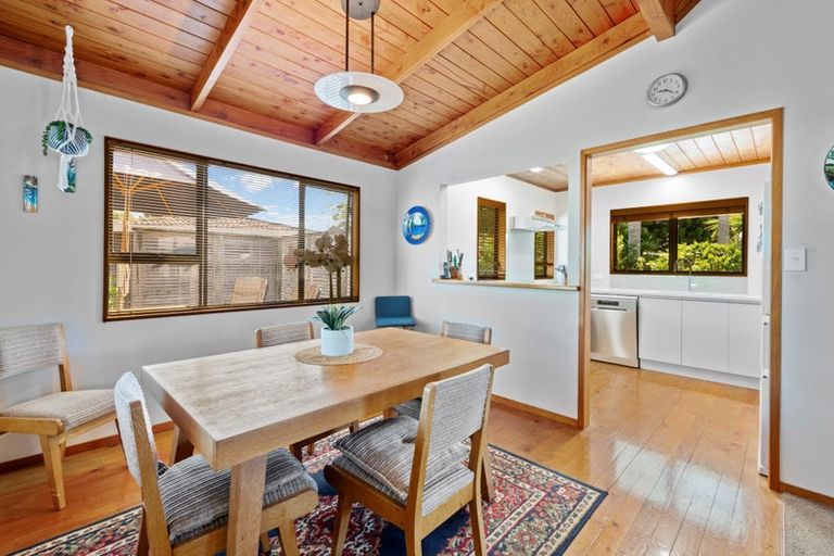 Photo of property in 32 Onepu Lane, Manly, Whangaparaoa, 0930