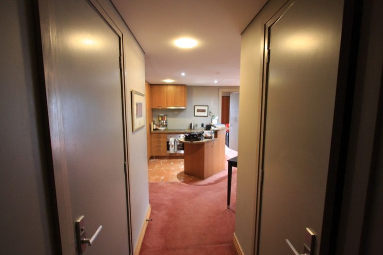 Photo of property in The Metropolis Apartments, 1408/1 Courthouse Lane, Auckland Central, Auckland, 1010