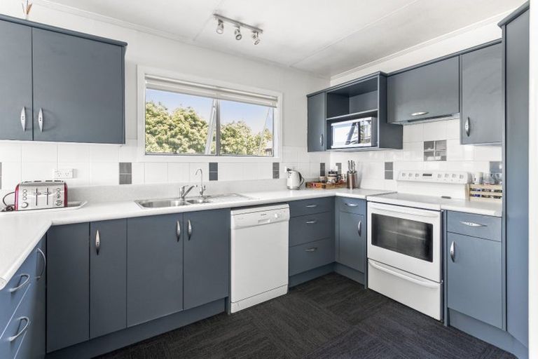 Photo of property in 38 Shakespeare Street, Leamington, Cambridge, 3432