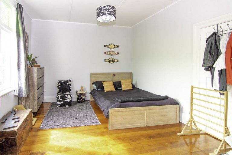 Photo of property in 36 Shamrock Street, Takaro, Palmerston North, 4412
