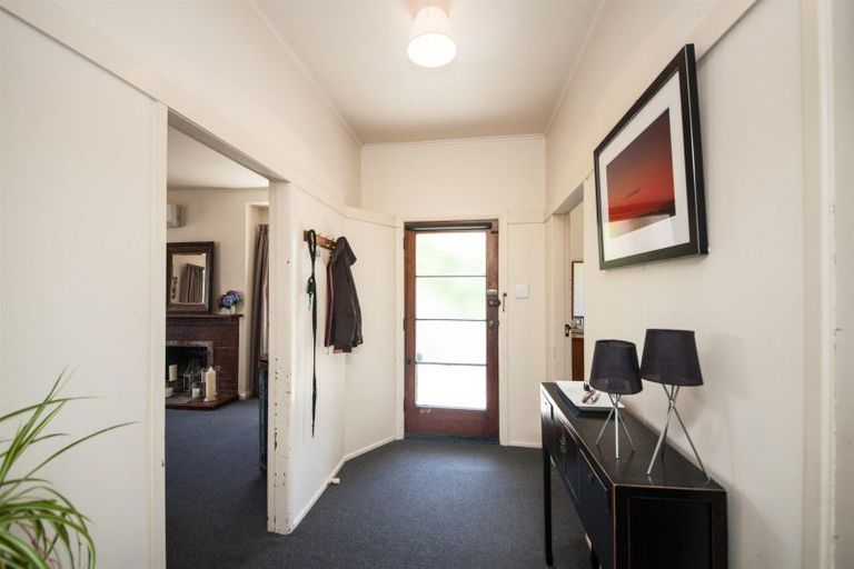 Photo of property in 54 Savage Crescent, West End, Palmerston North, 4412