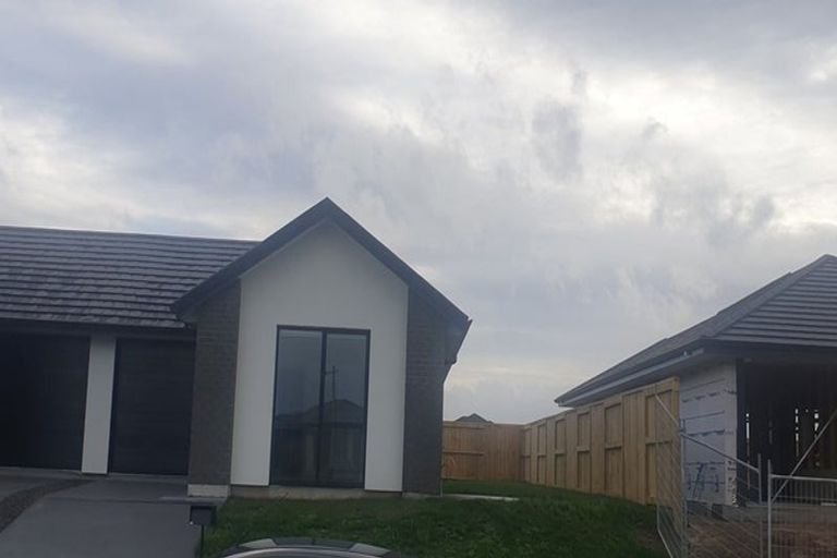 Photo of property in 9 Kahotea Place, Papamoa Beach, Papamoa, 3118