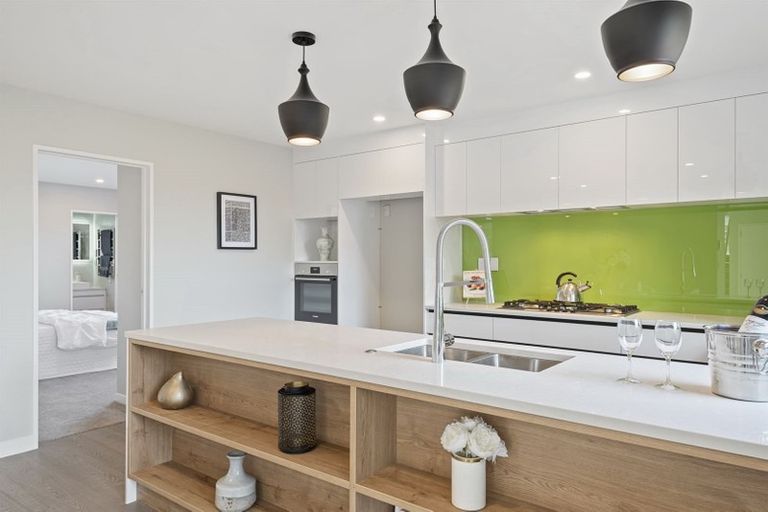 Photo of property in 538a Glenfield Road, Glenfield, Auckland, 0629