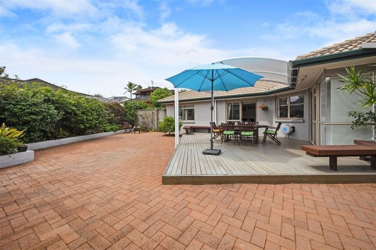 Photo of property in 54 Westview Court, Somerville, Auckland, 2014