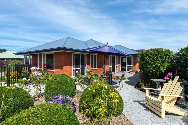 Photo of property in 50e Middlepark Road, Sockburn, Christchurch, 8042