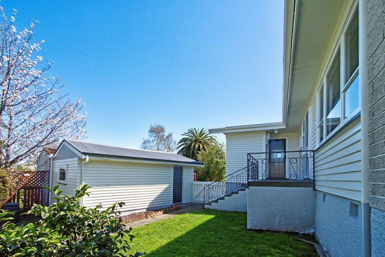 Photo of property in 33 Puriri Crescent, Lansdowne, Masterton, 5810