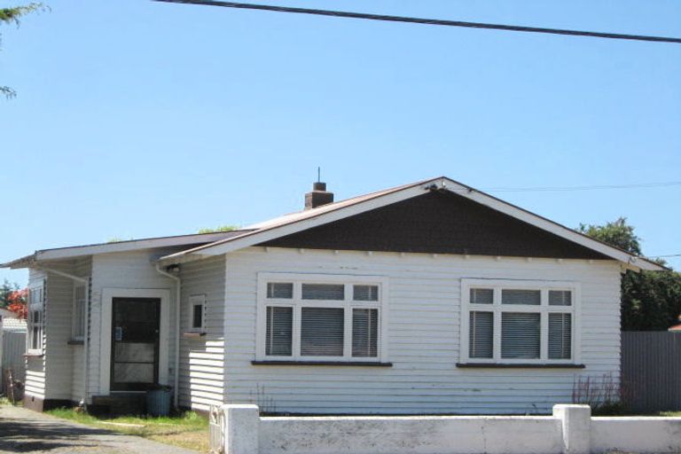 Photo of property in 123 Shortland Street, Wainoni, Christchurch, 8061