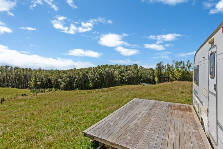 Photo of property in 1878 Mangorei Road, Mangorei, New Plymouth, 4371
