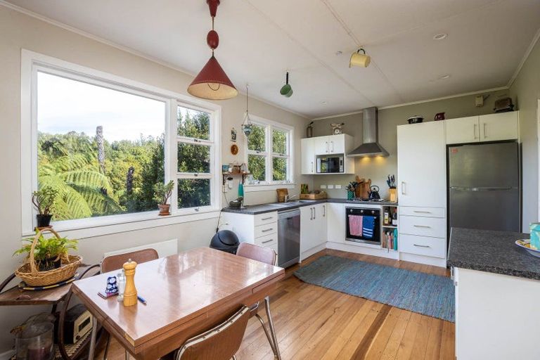 Photo of property in 186d Huatoki Street, Upper Vogeltown, New Plymouth, 4310