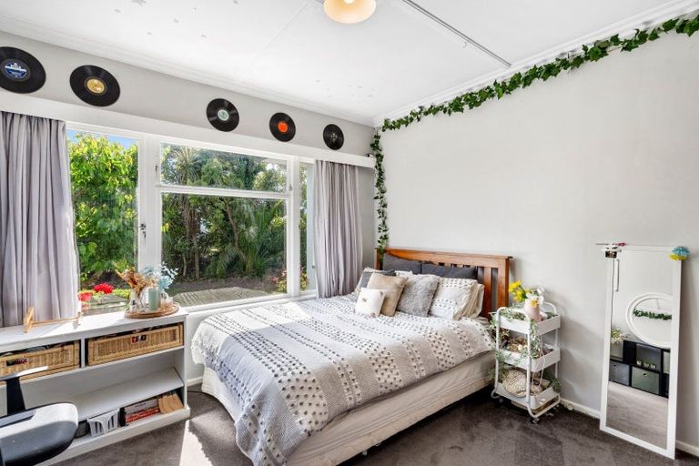 Photo of property in 911 Avenue Road East, Parkvale, Hastings, 4122