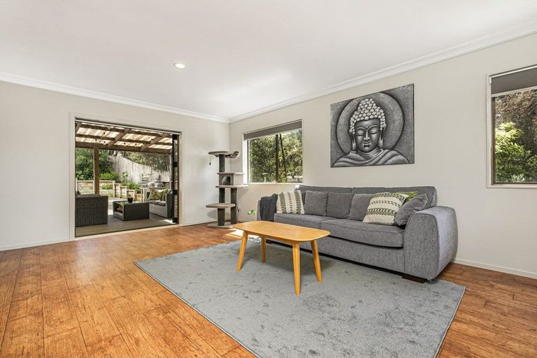 Photo of property in 29 Jean Place, Stanmore Bay, Whangaparaoa, 0932