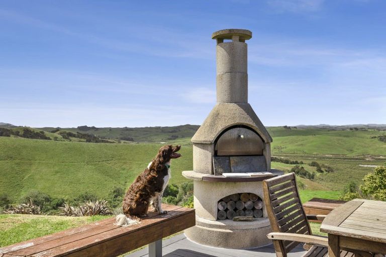 Photo of property in 281 Linton Road, Maungaturoto, 0583