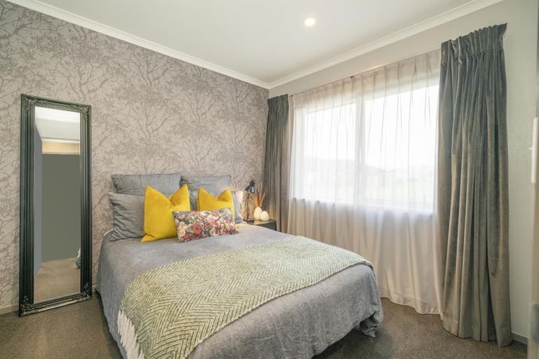 Photo of property in 2 Oscar Place, Whitianga, 3510