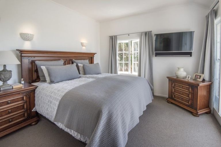 Photo of property in 1 Macky Avenue, Devonport, Auckland, 0624