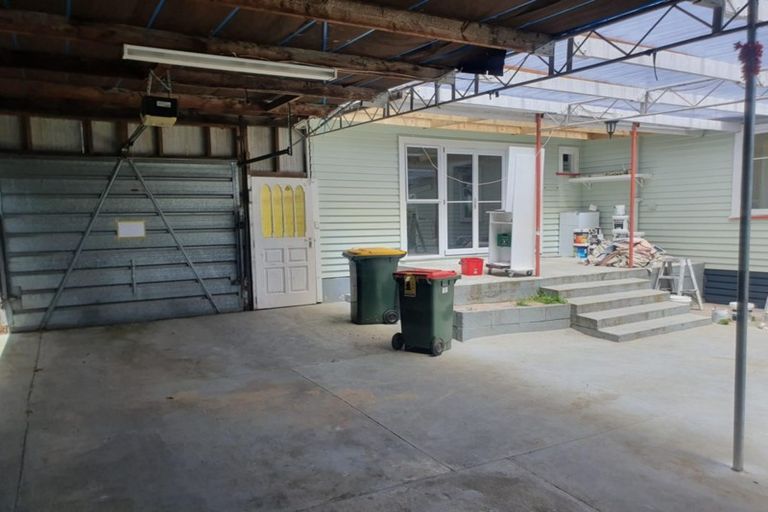 Photo of property in 17 Rata Street, Upper Vogeltown, New Plymouth, 4310