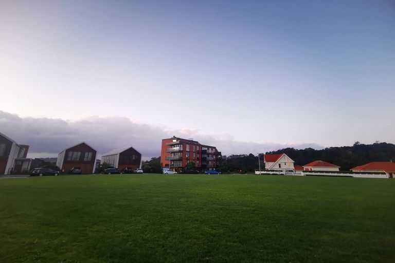 Photo of property in 8 Marlborough Crescent, Hobsonville, Auckland, 0616