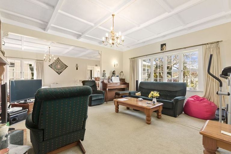 Photo of property in 93 Kings Crescent, Hutt Central, Lower Hutt, 5010