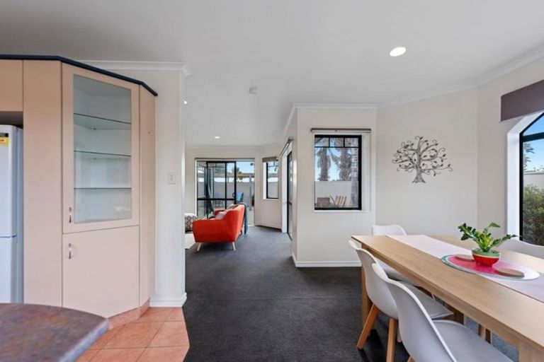 Photo of property in 2 Nautilus Drive, Papamoa Beach, Papamoa, 3118