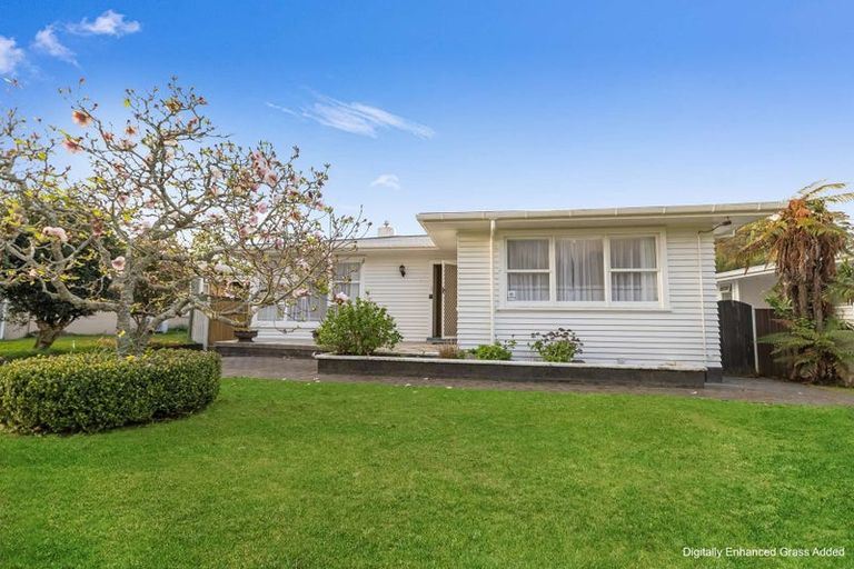 Photo of property in 13 Mackenzie Street, Kawerau, 3127