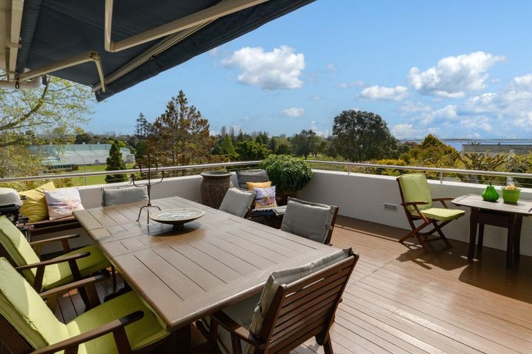 Photo of property in 18 Eleventh Avenue, Tauranga, 3110