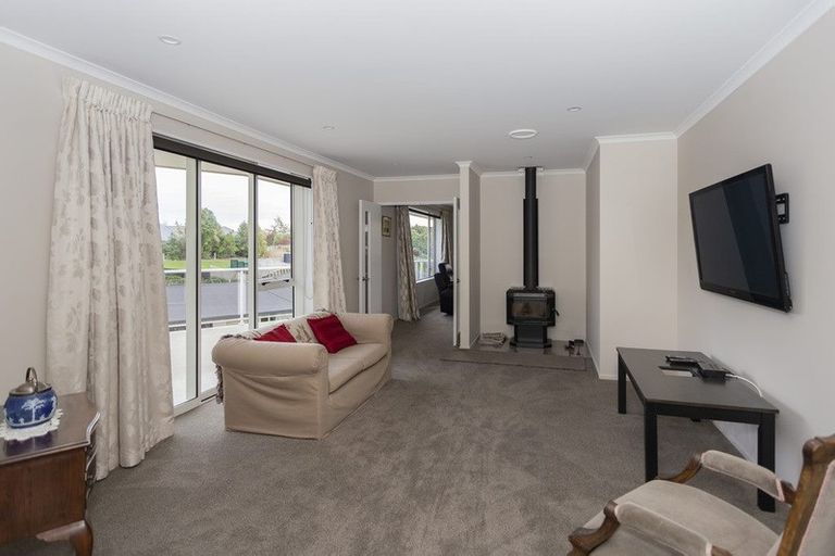 Photo of property in 15 Grove Avenue, Weston, Oamaru, 9401