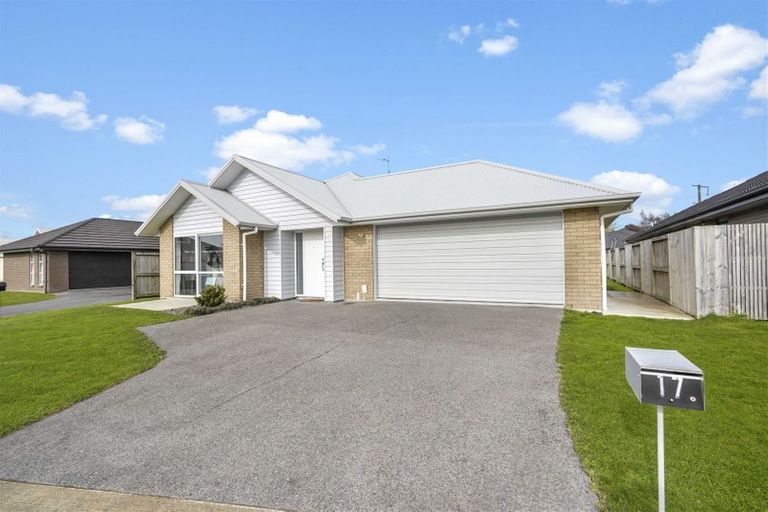 Photo of property in 17 Teatree Close, Huntington, Hamilton, 3210