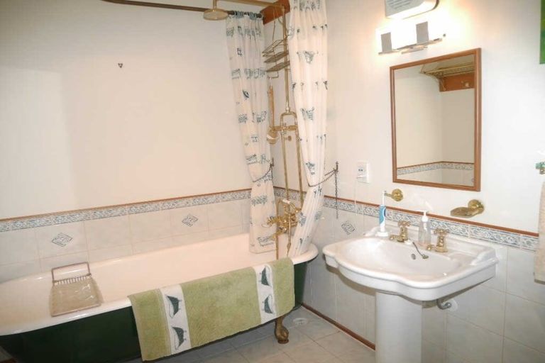 Photo of property in 15 The Quarterdeck, Whitby, Porirua, 5024