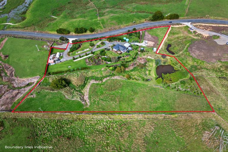 Photo of property in 252 Oneriri Road, Kaiwaka, 0573