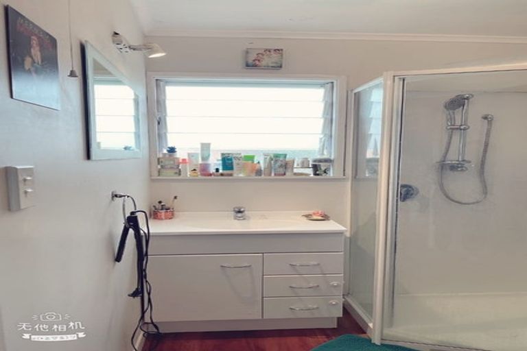 Photo of property in 1/5 Hart Road, Hauraki, Auckland, 0622