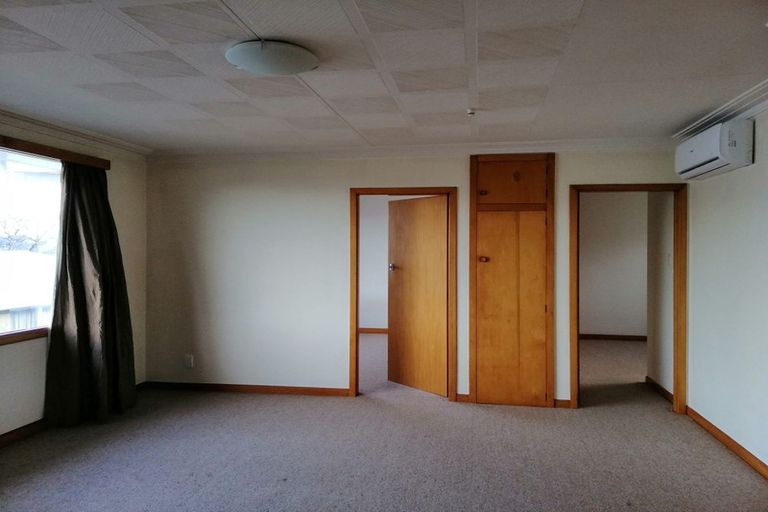 Photo of property in 92 Eglinton Road, Mornington, Dunedin, 9011