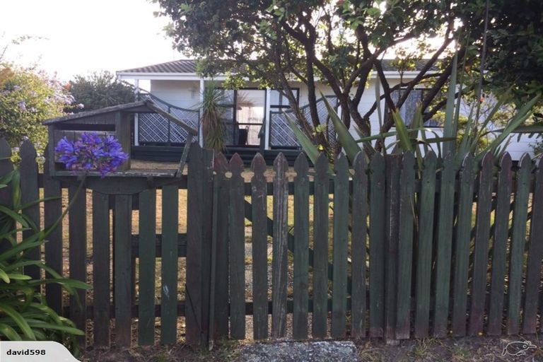 Photo of property in 36 Arnold Grove, Paraparaumu Beach, Paraparaumu, 5032