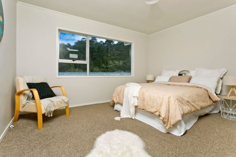 Photo of property in 1/136 Lynn Road, Bayview, Auckland, 0629