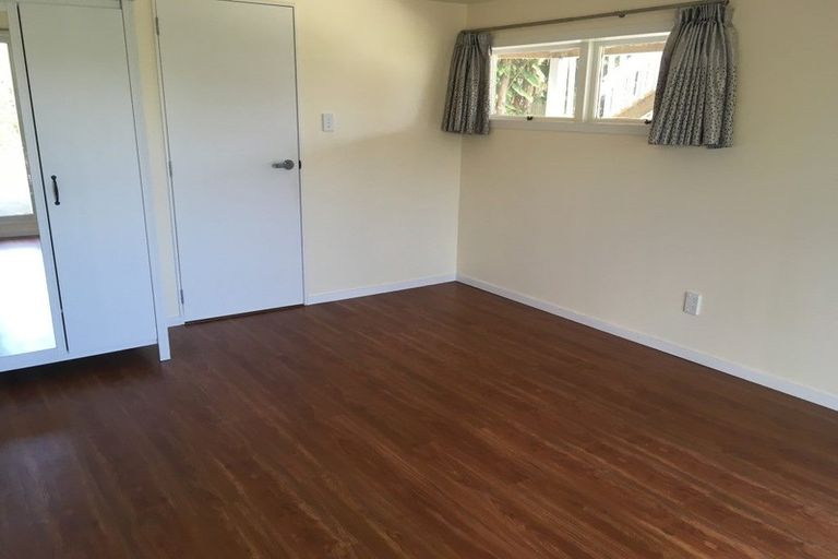 Photo of property in 1/34 Sycamore Drive, Sunnynook, Auckland, 0620