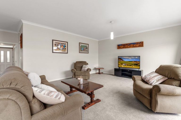 Photo of property in 1 Tarn Close, Pyes Pa, Tauranga, 3112