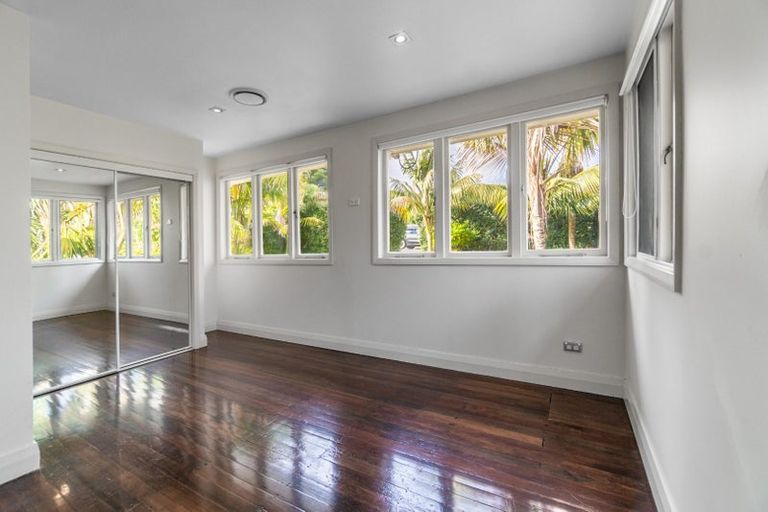 Photo of property in 13 Amberley Avenue, Te Atatu South, Auckland, 0610