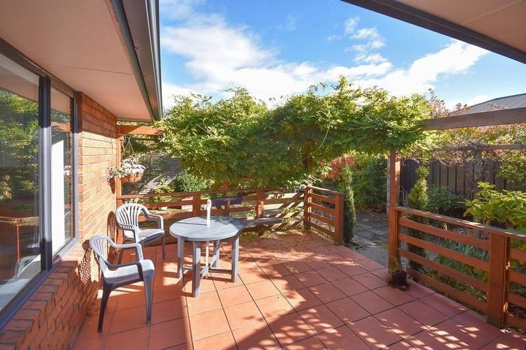 Photo of property in 21 Kura Place, Mosgiel, 9024