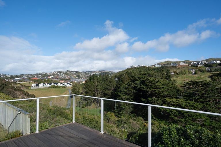 Photo of property in 22 Farnworth Terrace, Churton Park, Wellington, 6037