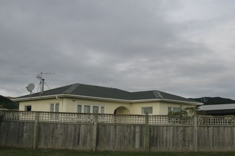 Photo of property in 3 Palmer Court, Paraparaumu, 5032