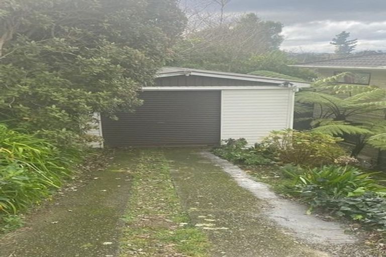 Photo of property in 13 Chester Road, Tawa, Wellington, 5028