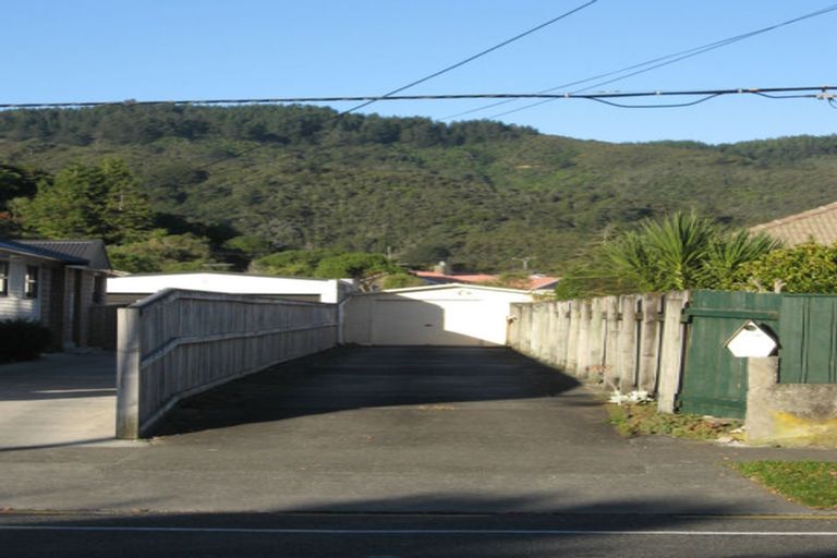 Photo of property in 141a Stokes Valley Road, Stokes Valley, Lower Hutt, 5019