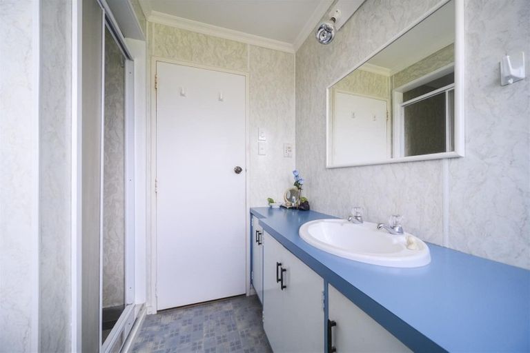 Photo of property in 4 Pain Street, Bulls, 4818