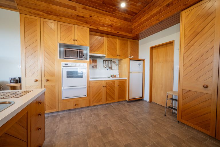 Photo of property in 6 Craig Place, Bridge Hill, Alexandra, 9320