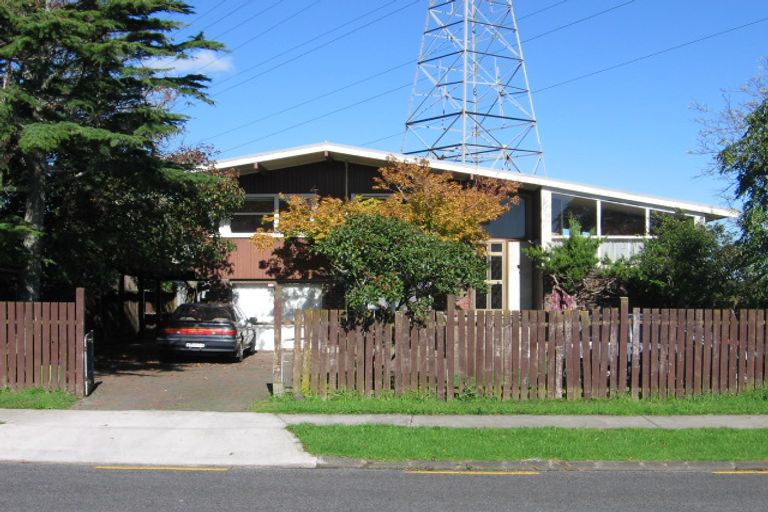 Photo of property in 89 Edgewater Drive, Pakuranga, Auckland, 2010