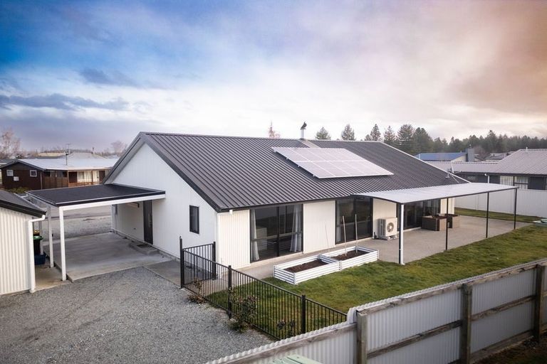 Photo of property in 218 Mackenzie Drive, Twizel, 7901