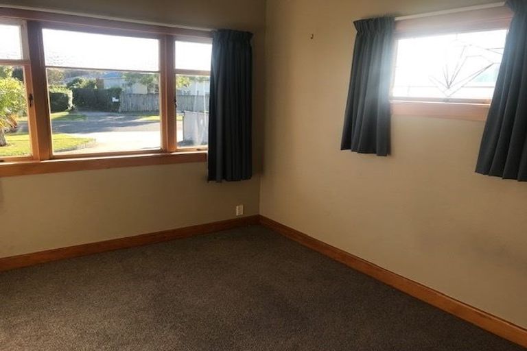 Photo of property in 2 Travis Street, Taradale, Napier, 4112