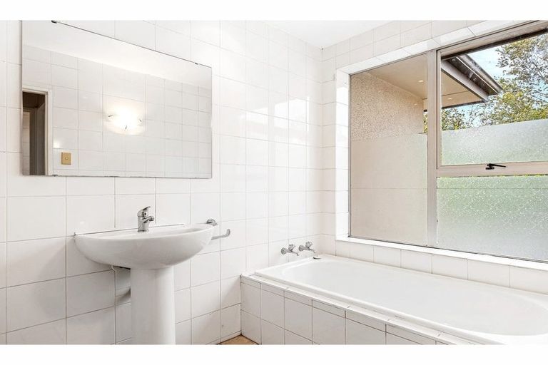 Photo of property in 30 Kildare Terrace, Lincoln, 7608