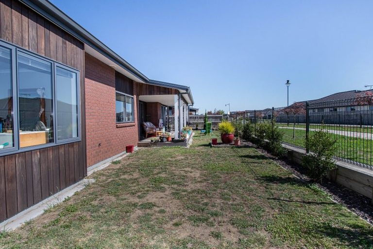 Photo of property in 42 Jarrett Terrace, Leamington, Cambridge, 3432