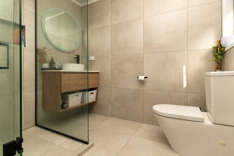 Photo of property in 39 Zefiro Drive, Massey, Auckland, 0614